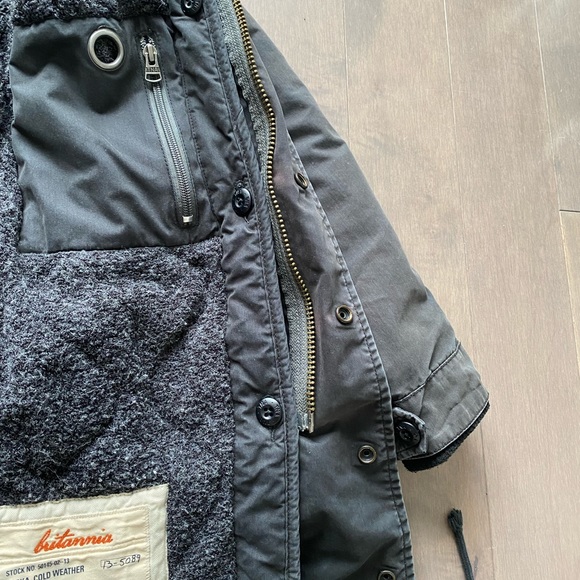 Aritzia TNA Britannia Fleece Lined Parka in Combat Size S - Picture 5 of 8